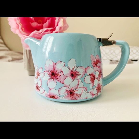 Baby blue, cherry blossom print mini teapot - Picture 2 of 2